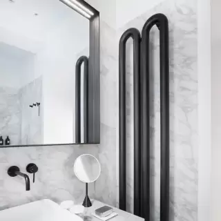 Antrax Lana Полотенцесушитель 21x170Hсм, Dx, электрический, цвет: черный матовый