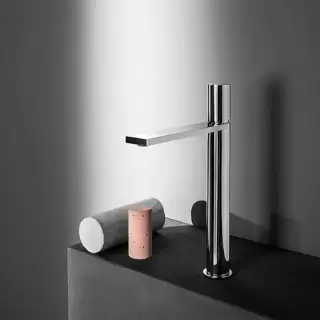 Fantini Milano Смеситель для раковины, 1 отв., излив: 220 мм, цвет: хром