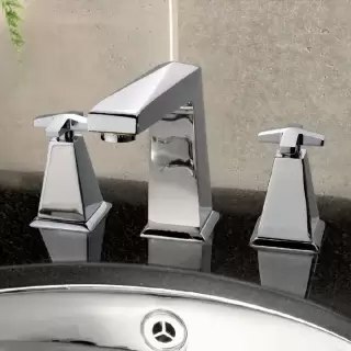 Nicolazzi Margherita Смеситель для раковины на 3 отверстия, излив: 154мм, цвет: хром