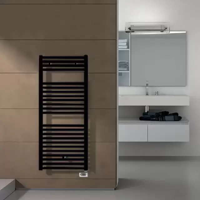 Irsap Ares Полотенцесушитель электр. 58x111.8x3см (22 трубок-2 пром), мощность:700 ватт, с электр/термостатом, провод: 120см, цвет: черный матов(K1)