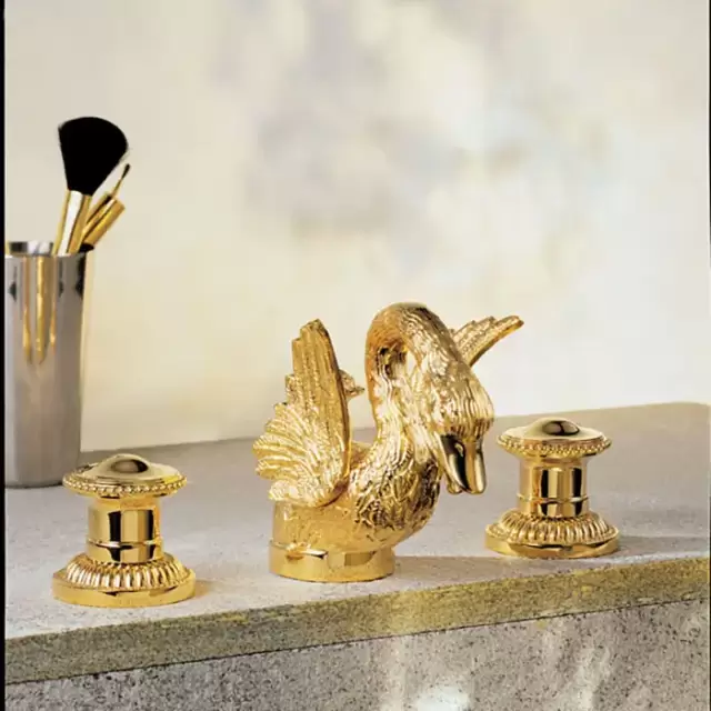 THG Cygne Смеситель для раковины на 3 отверстия, низкий излив, с донным клапаном, цвет: полированное золото