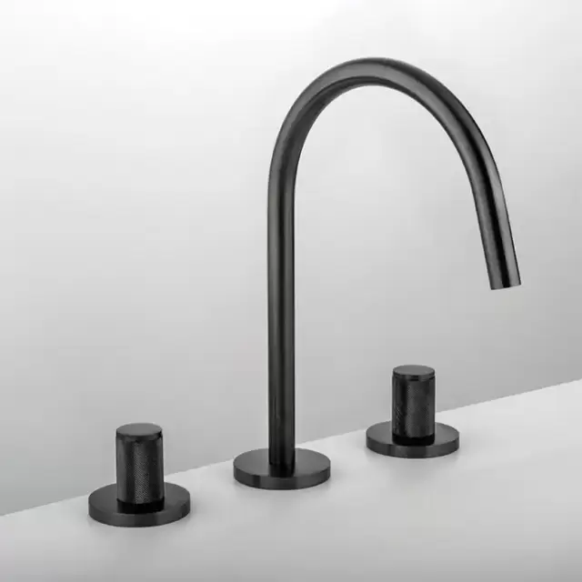 Gattoni MD Смеситель для раковины, 3 отв., ручки RONCO, с донным клапаном, цвет: черный матовый