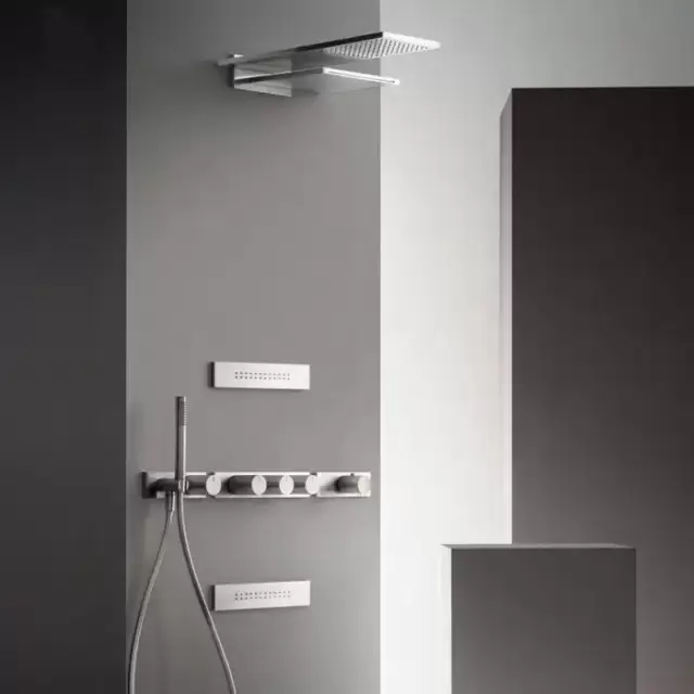 Fantini Milano Душевая система с верхним душем и форсунками