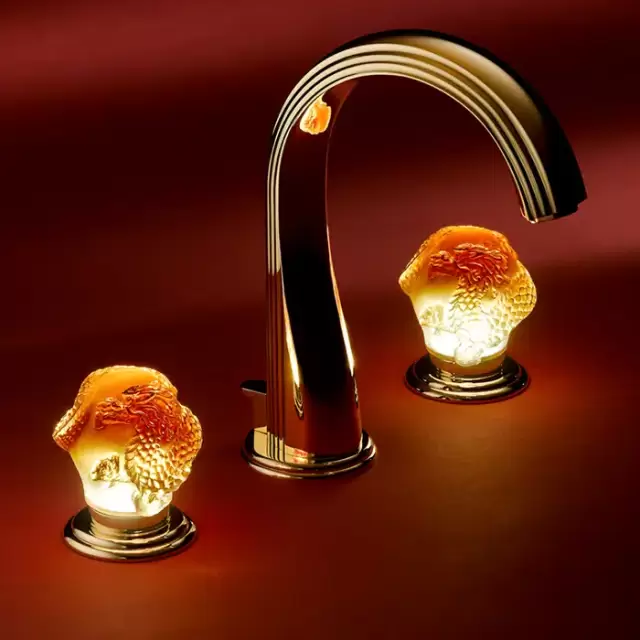 THG Dragon Sun Смеситель для раковины на 3 отверстия, с донным клапаном, ручки с подсветкой, цвет: полированное золото