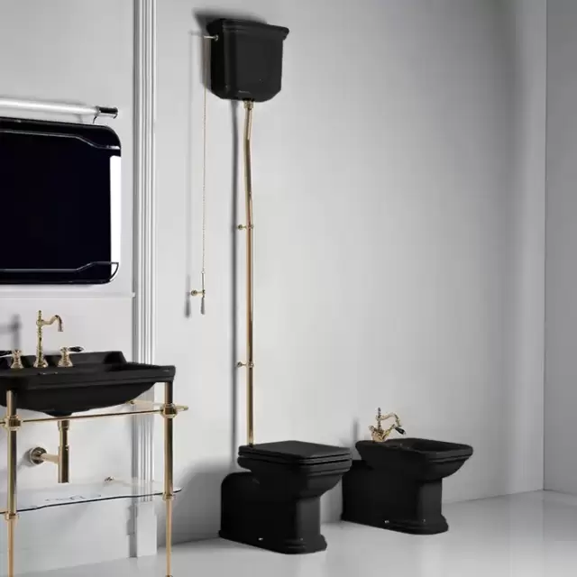 Kerasan Waldorf Унитаз  пристенный удлиненный, с высоким бачком- уст-ка на расстоянии 2см от стены и трубой, цвет: черный/бронза