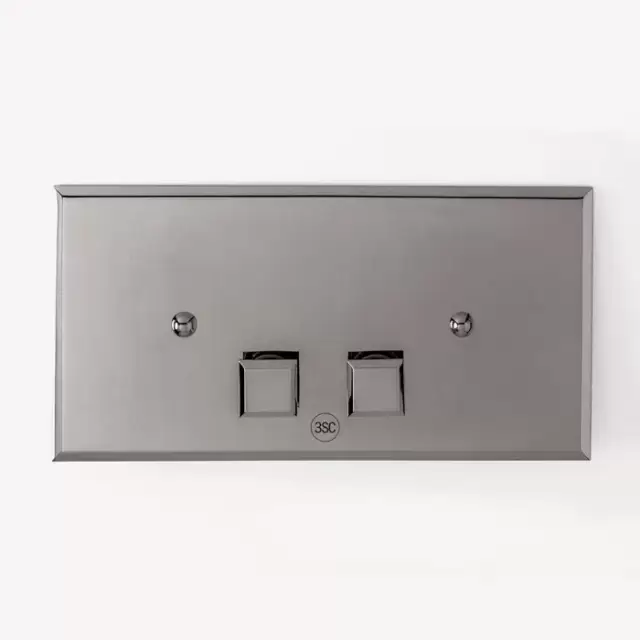 3SC SQUARE pLAQUE Клавиша смыва для бачков Geberit UP320/720, 33x2,5xh17, материал: латунь, цвет: хром