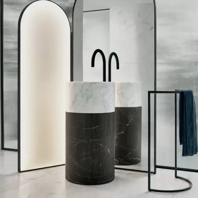 NOORTH milldue edition ROMA III Раковина 45х88 см, без отв., напольная, без перелива, с донным клапаном, цоколь фрезерованный Grafite, цвет: Grafite/Bianco Carrara