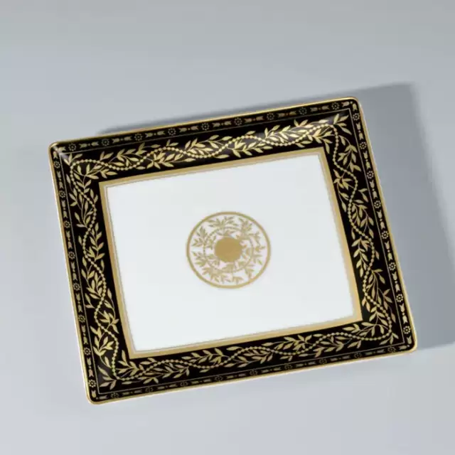 THG MARQUISE NOIR DECOR OR Поднос керамический 171х154 мм., настольный, middle size, декор черный/золото, цвет: белый