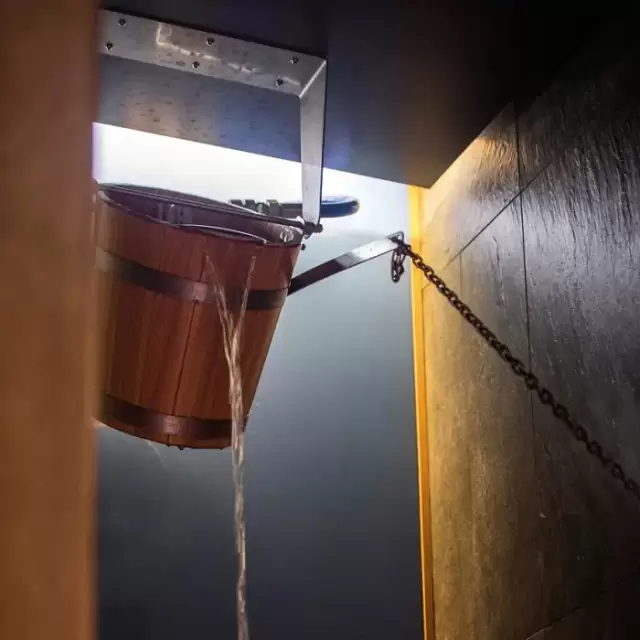 Effegibi Ведро-водопад объем воды 4.5-5л, цвет: дерево