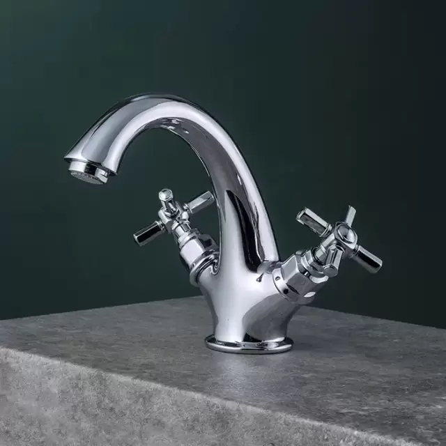 Gattoni TRD Смеситель для раковины, 1 отв., ручки Paris, цвет: хром